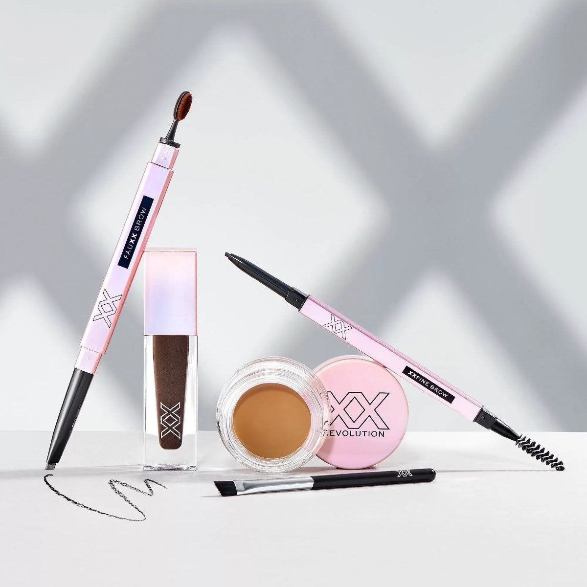 Revolution FleeXX Brow Pomade