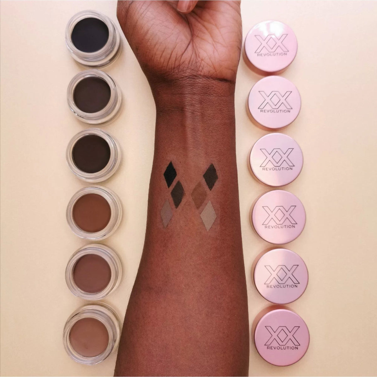 Revolution FleeXX Brow Pomade