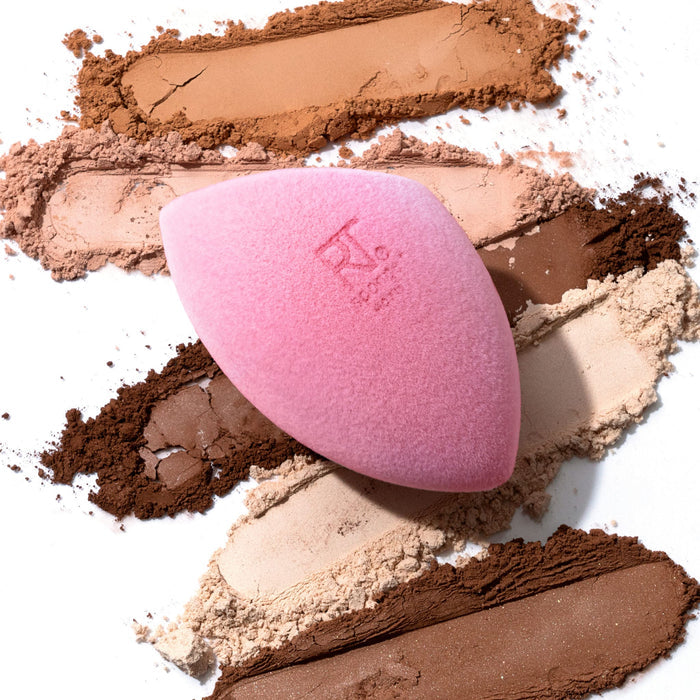 Real Techniques Miracle Powder Sponge Soft Filtered Finish