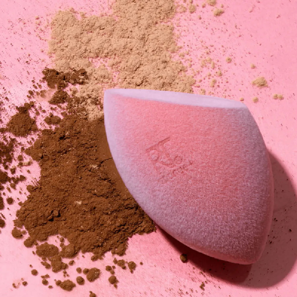 Real Techniques Miracle Powder Sponge Smooth Seamless Finish