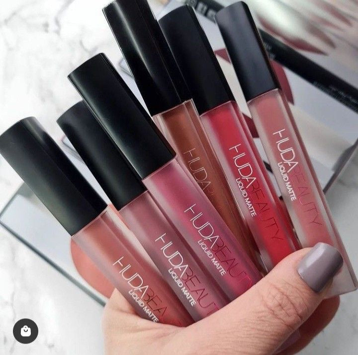 Huda Beauty Liquid Matte Ultra-Comfort Transfer-Proof Lipstick