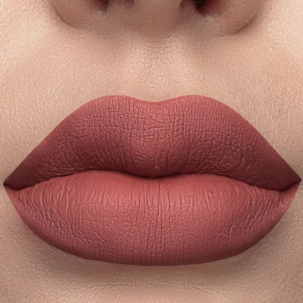 أحمر شفاه سائل طويل الثبات اوفرا OFRA Long Lasting Liquid Lipstick